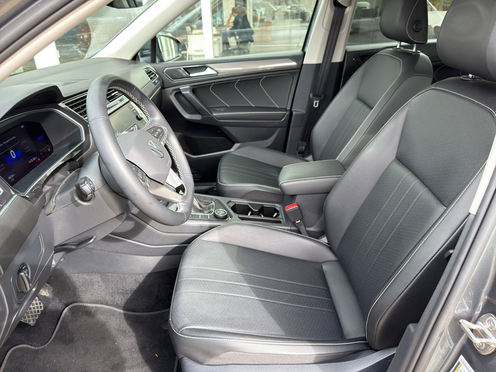 Used 2022 Volkswagen Tiguan SE image 17