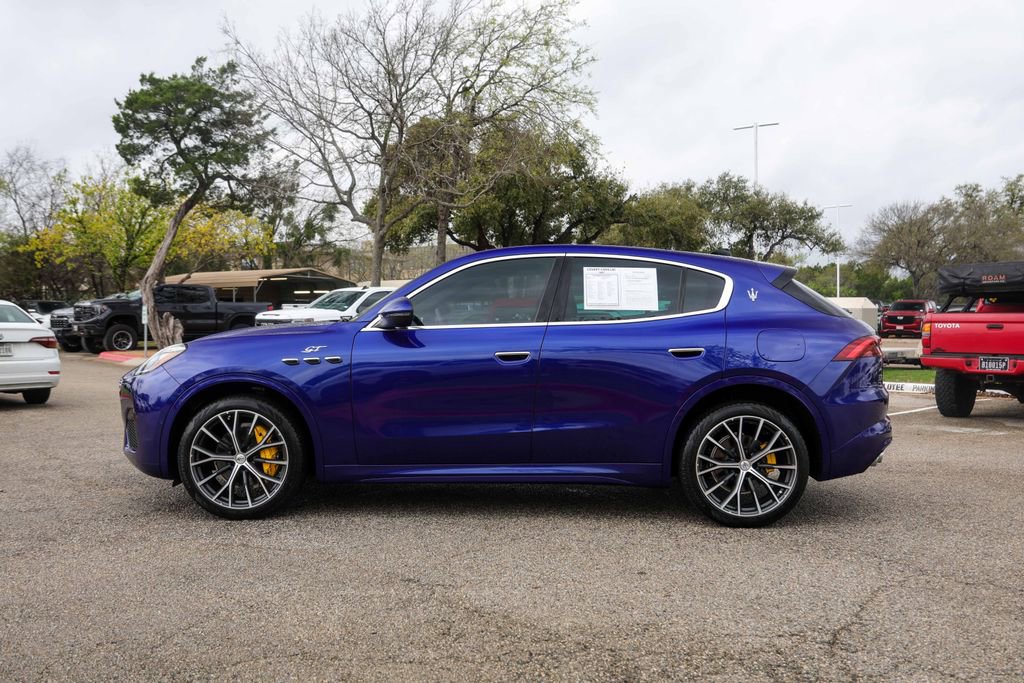 Used 2023 Maserati Grecale GT image 2