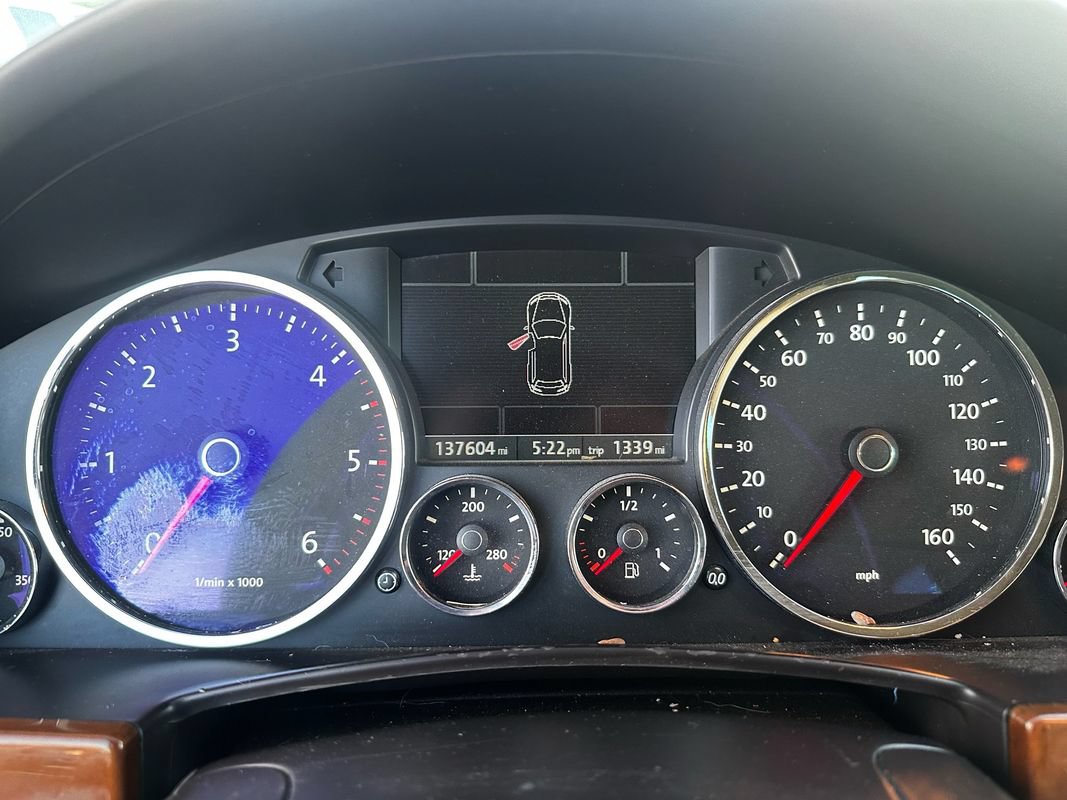 Used 2009 Volkswagen Touareg V6 AWD/4WD image 24
