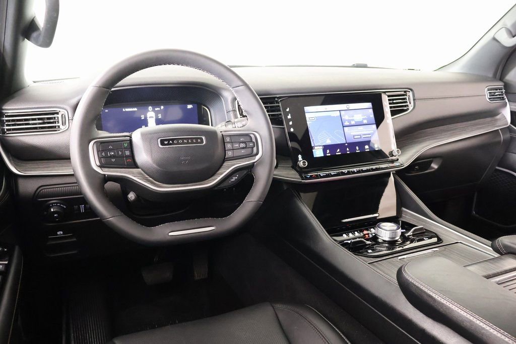 Used 2024 Jeep Wagoneer Series II w/ Premium Group I image 2