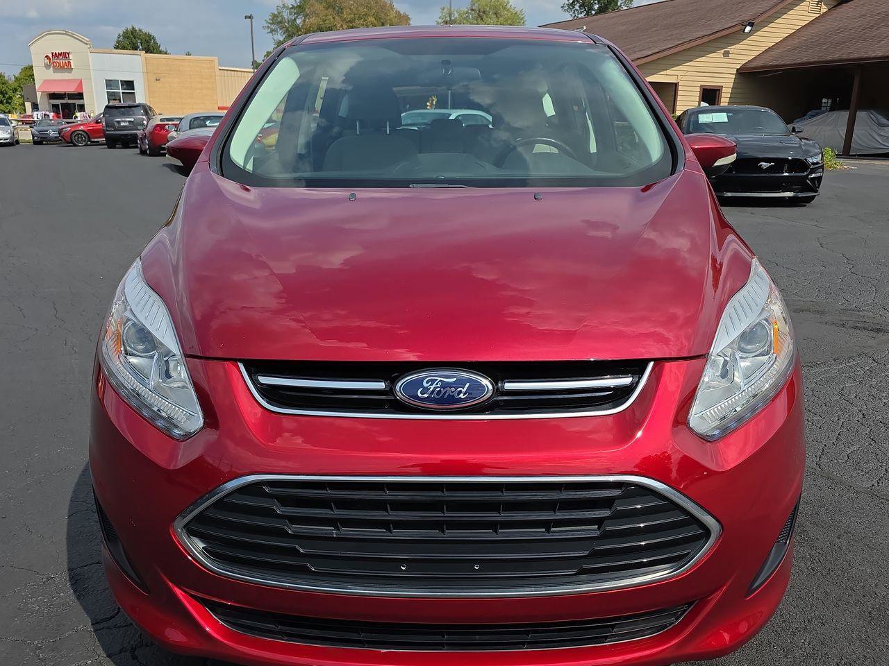 Used 2017 Ford C-MAX Energi SE w/ Equipment Group 401A image 12