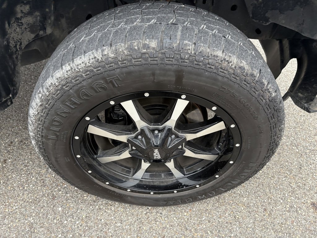 Used 2012 Ford F150 XLT w/ XLT Chrome Pkg image 15