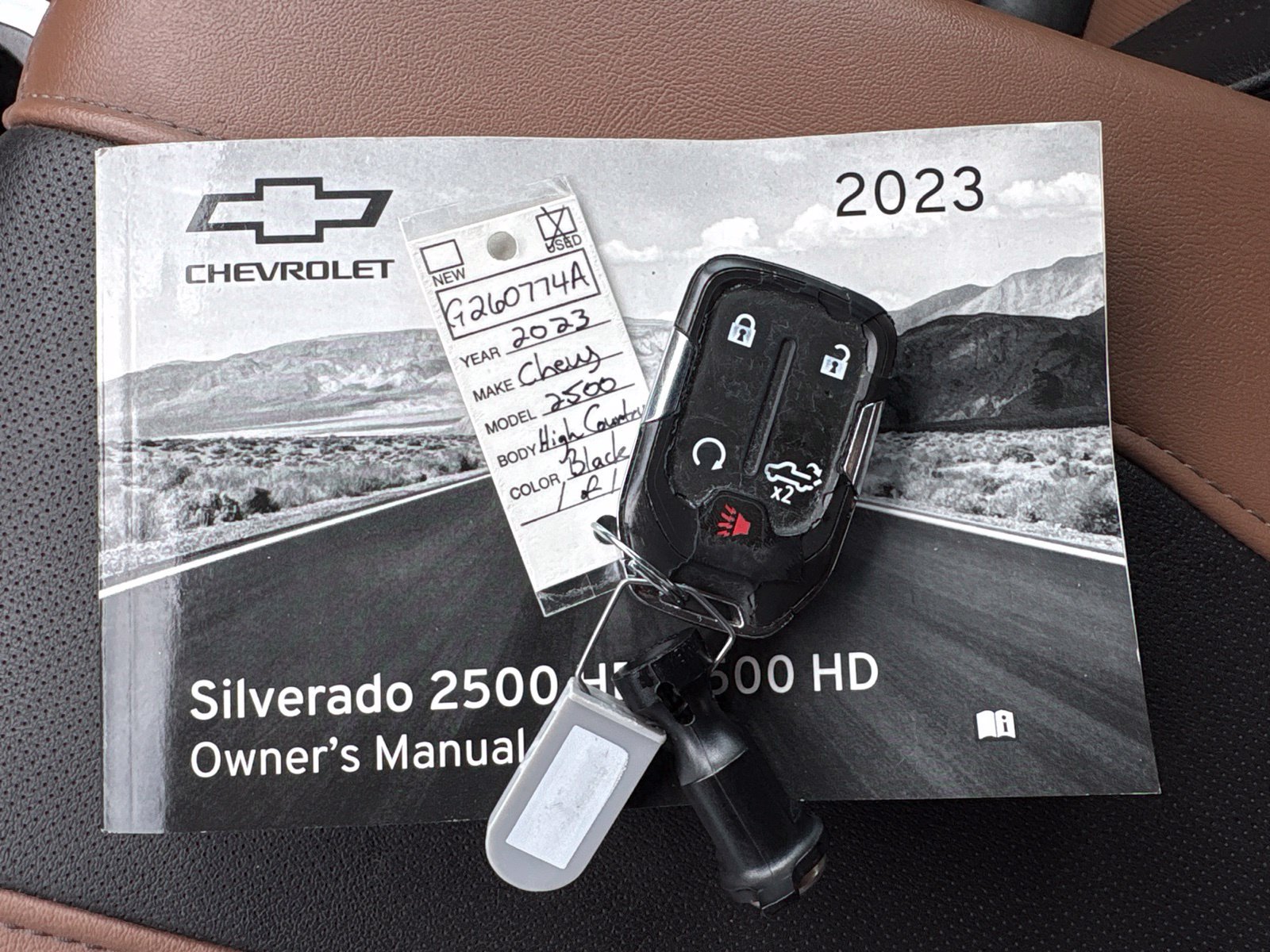 Used 2023 Chevrolet Silverado 2500 High Country w/ Safety Package II AWD/4WD image 35