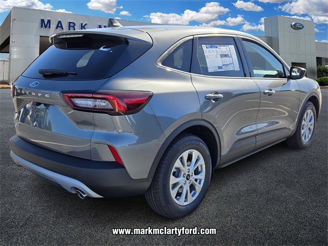 New 2026 Ford Escape Active image 3