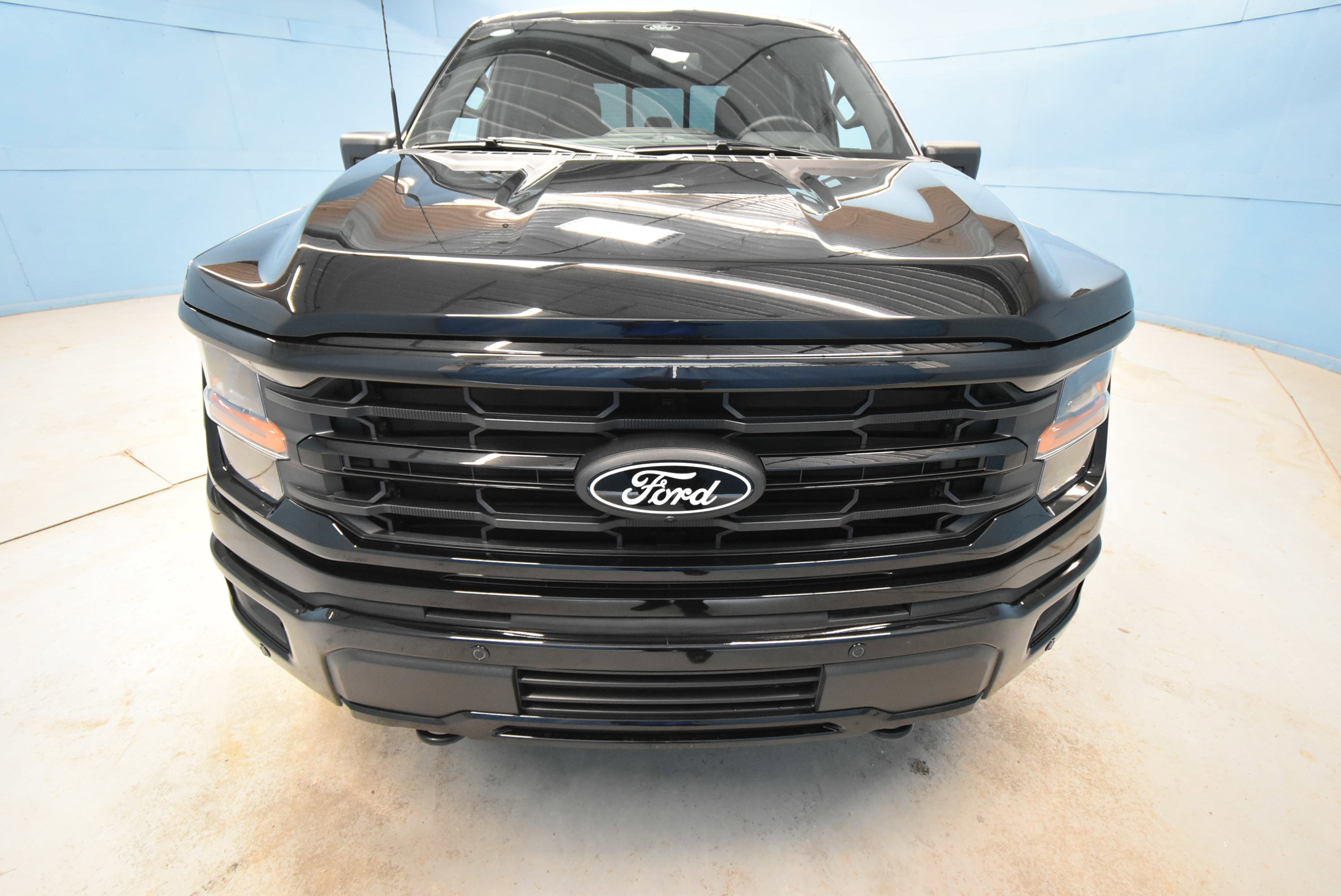 New 2026 Ford F150 XLT w/ Equipment Group 302A MID image 27