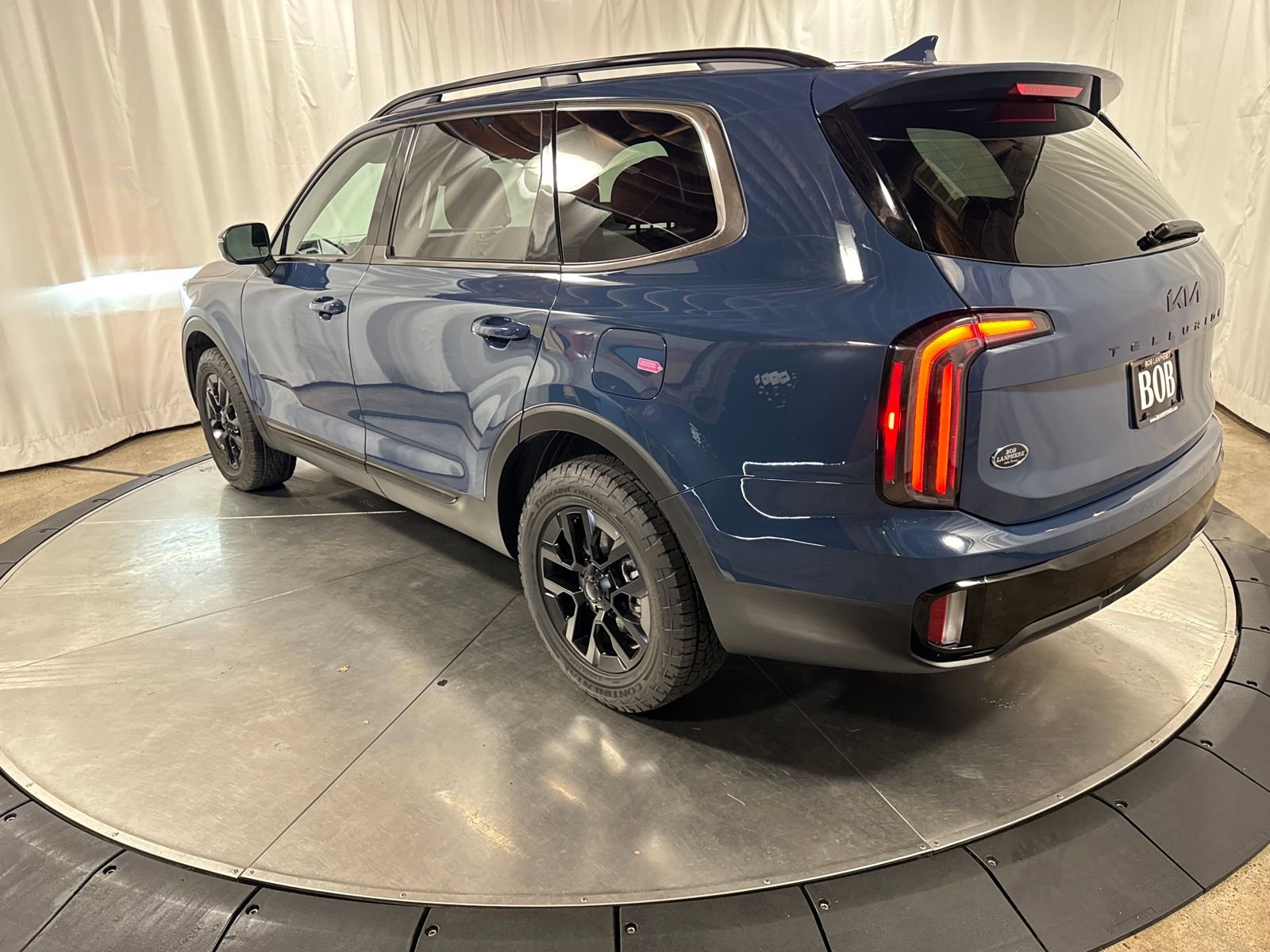 Used 2025 Kia Telluride AWD image 7