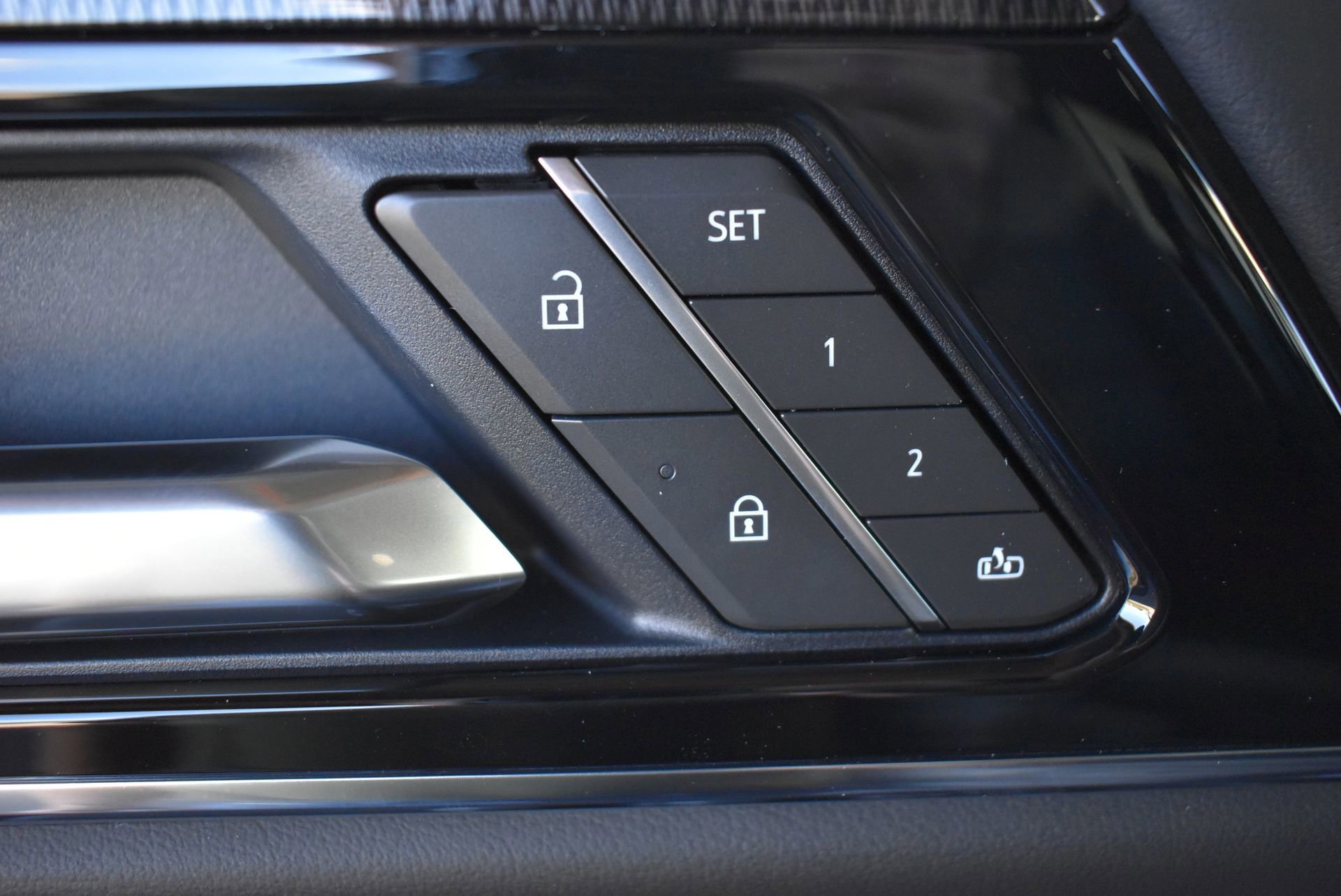 New 2026 GMC Yukon XL Elevation w/ Elevation Premium Package image 14