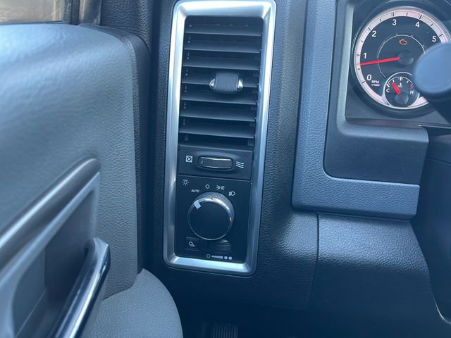 Used 2019 RAM 1500 Classic SLT image 24