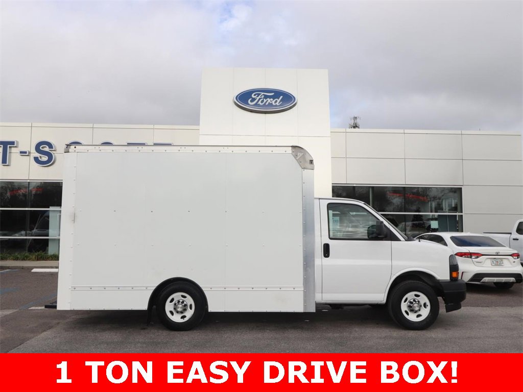 Used 2022 GMC Savana 3500 Work Van w/ Power Convenience Package image 13