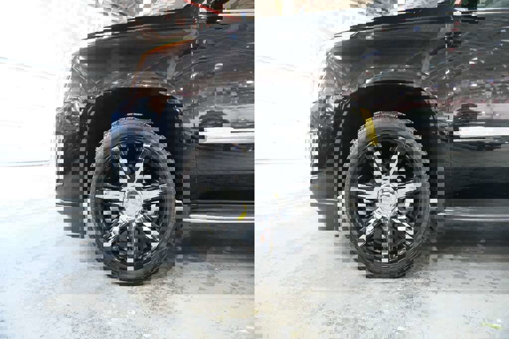 Used 2015 Cadillac Escalade ESV Premium image 5