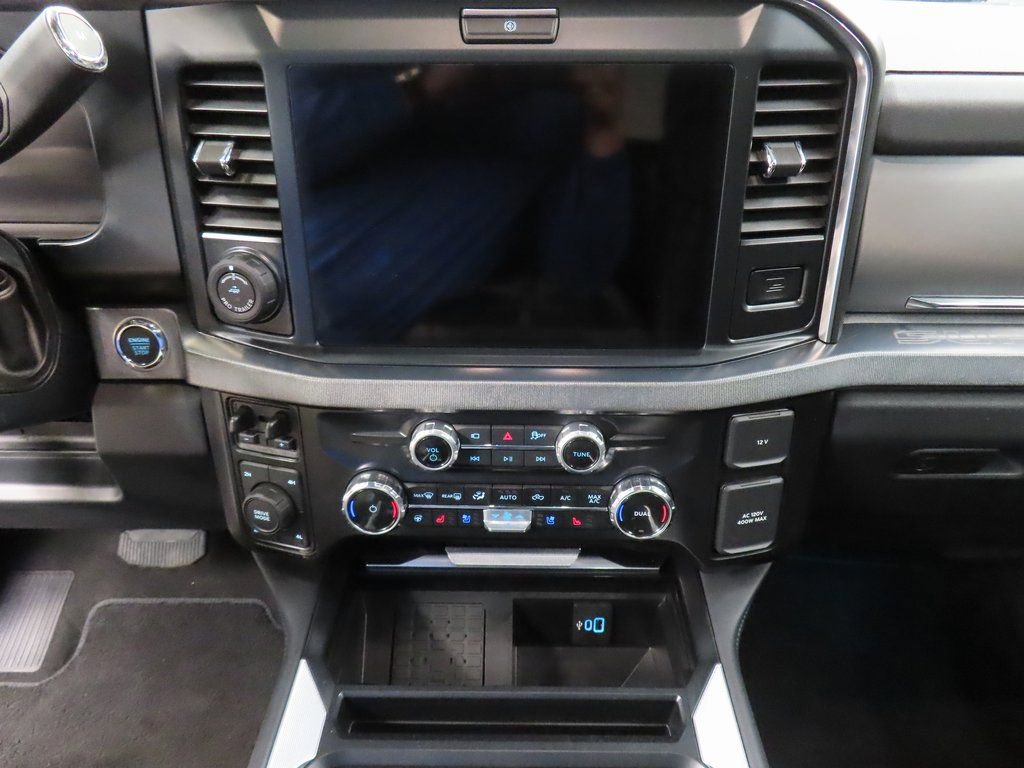 Used 2025 Ford F250 4x4 Crew Cab Super Duty image 15