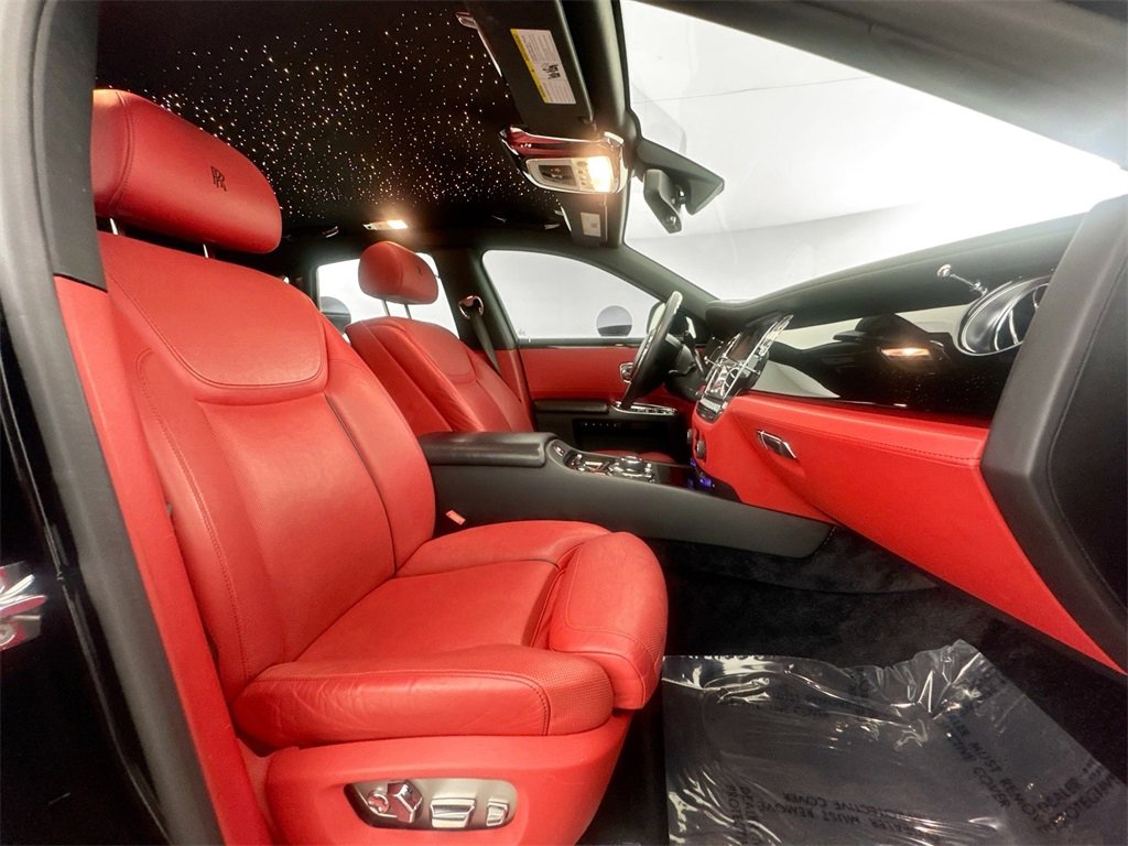 Used 2019 Rolls-Royce Ghost image 27