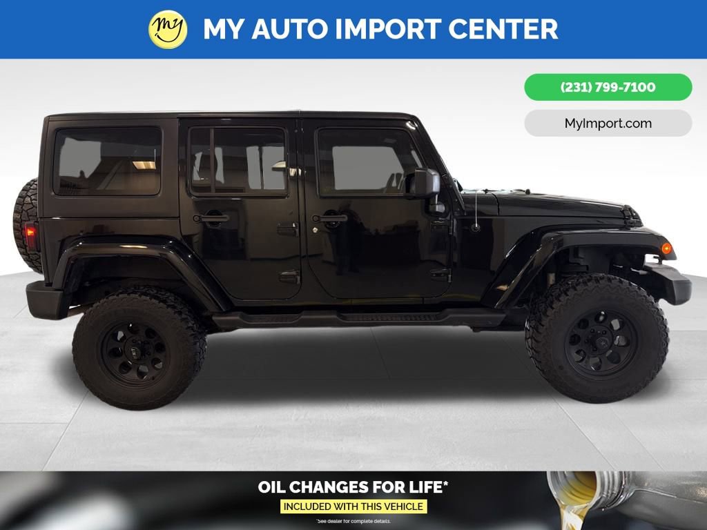 Used 2017 Jeep Wrangler Unlimited Sahara w/ Dual Top Group image 8