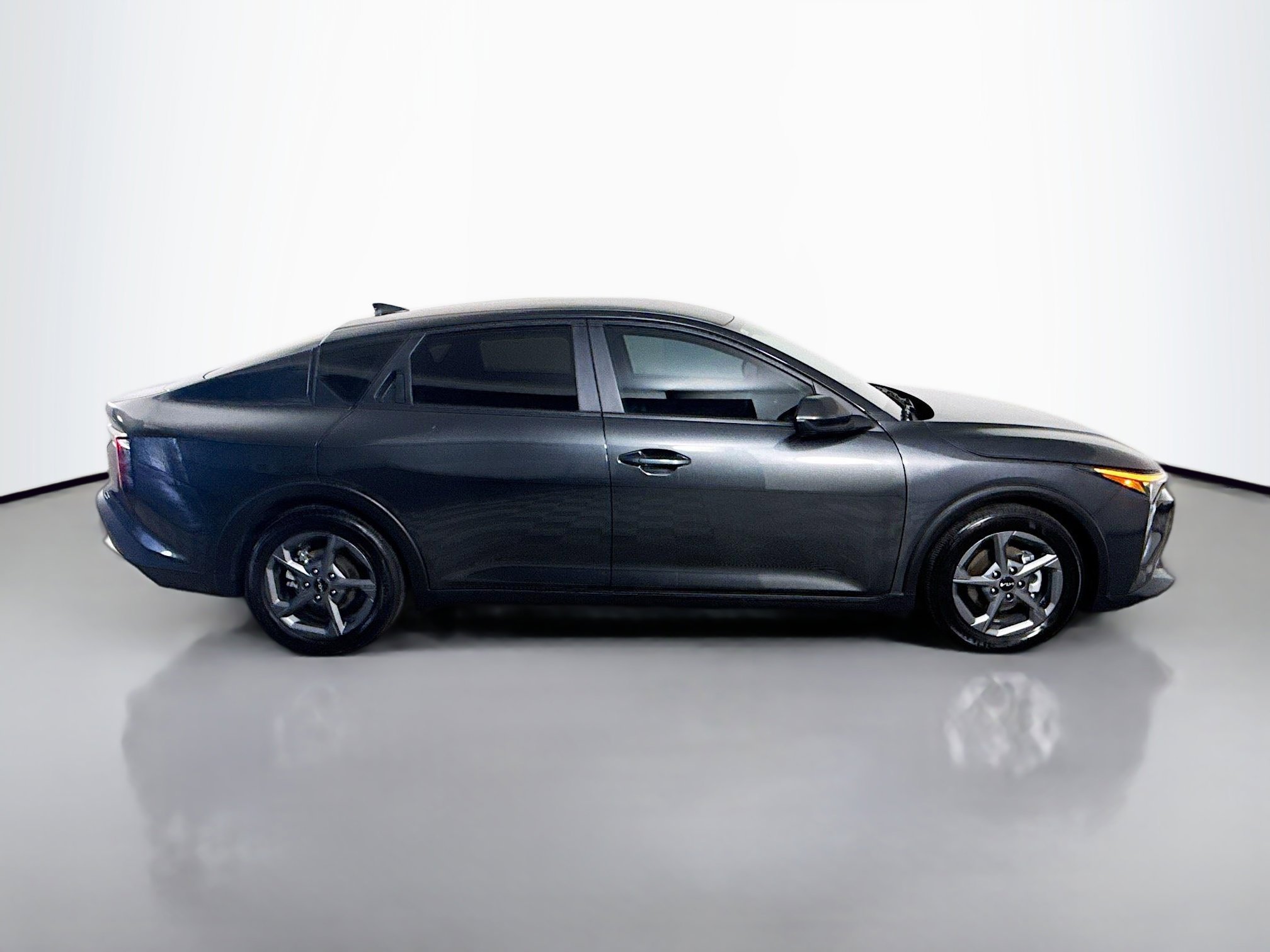 Used 2025 Kia K4 FWD image 11