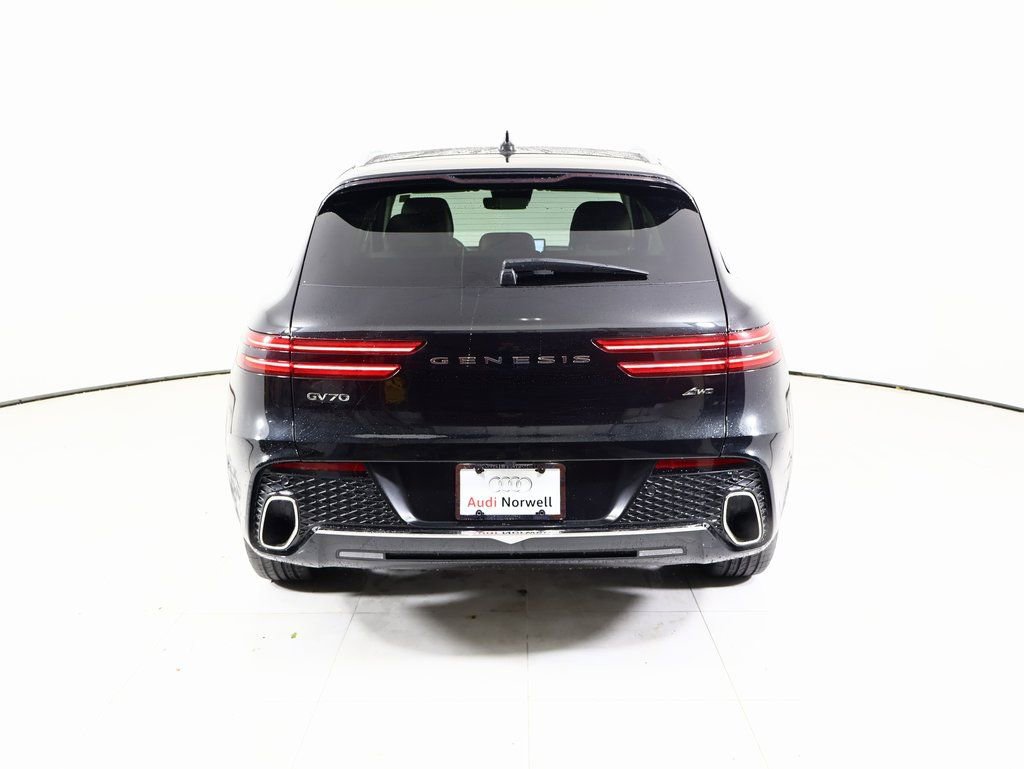 Used 2023 Genesis GV70 2.5T w/ Advanced Package image 14