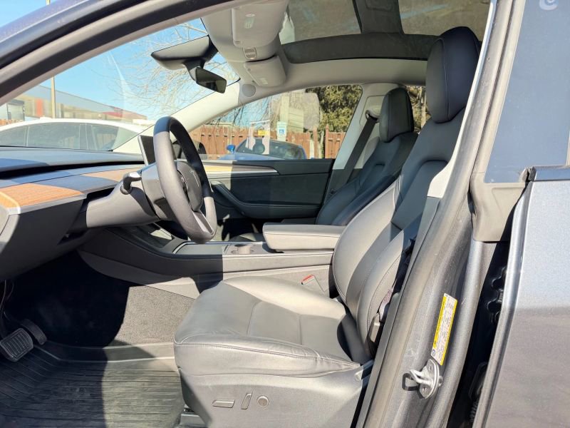 Used 2024 Tesla Model Y Long Range image 10