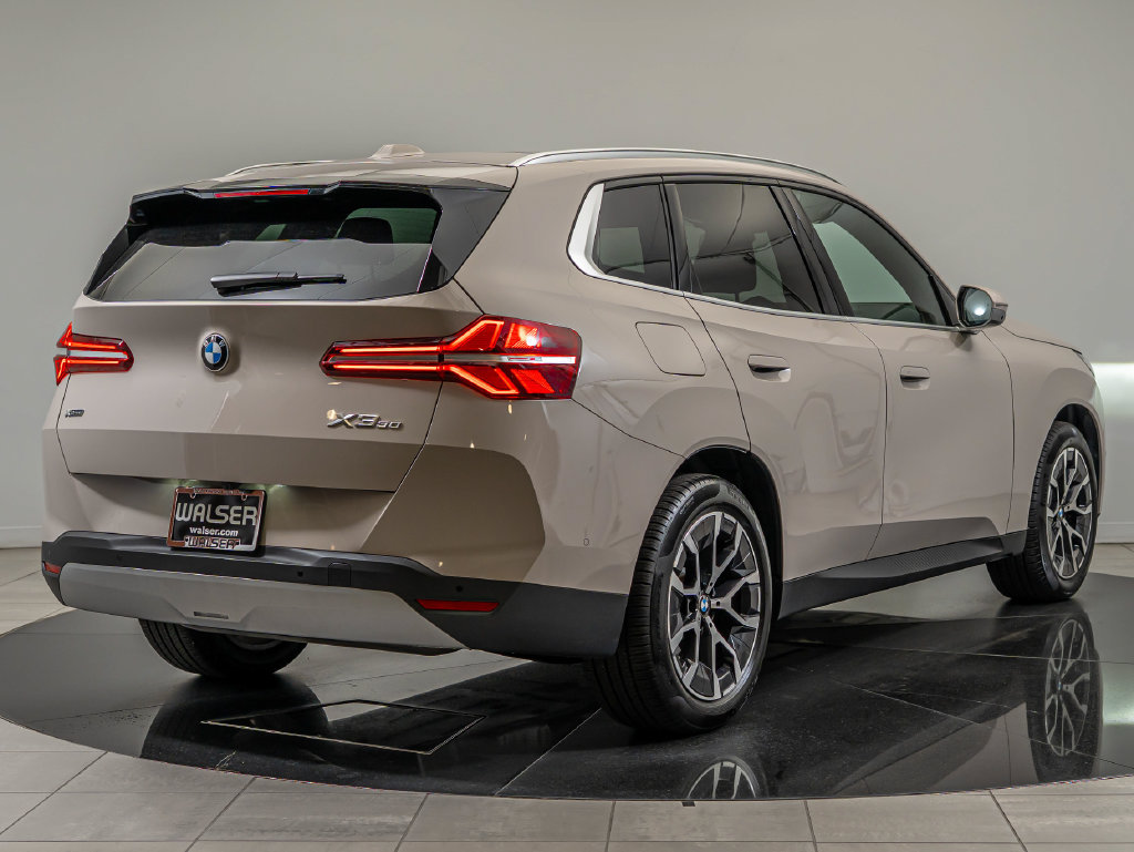 Used 2026 BMW X3 xDrive30i w/ Premium Package AWD/4WD image 5