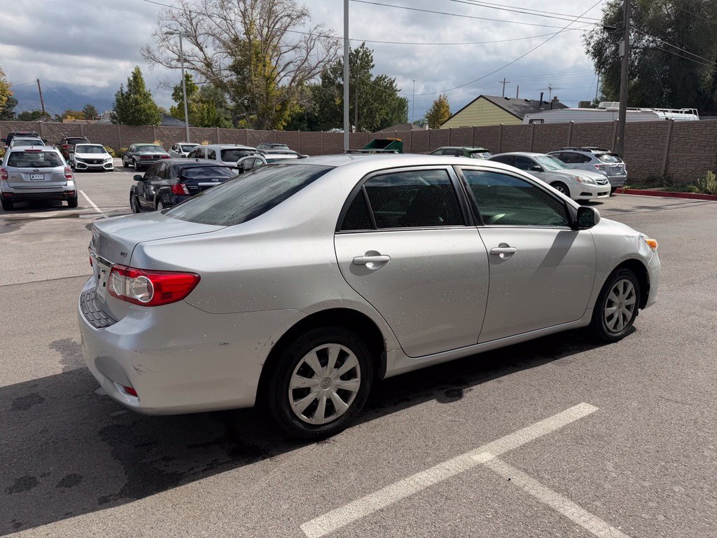 Used 2011 Toyota Corolla LE FWD image 4