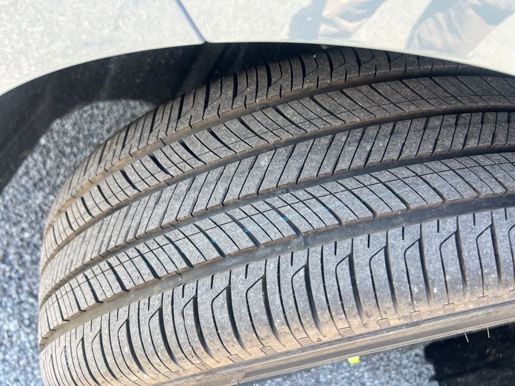 New 2025 Nissan Sentra SR w/ Trunk Package image 27