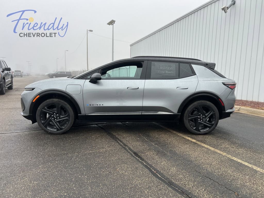 New 2026 Chevrolet Equinox EV RS AWD/4WD image 2