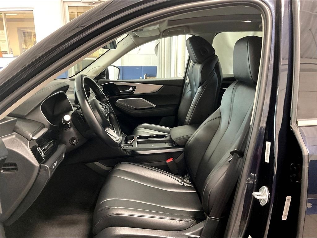Used 2026 Acura MDX SH-AWD image 10