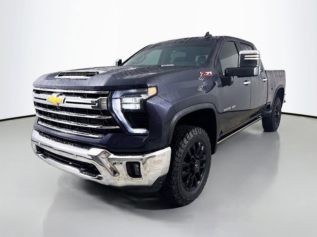 Used 2024 Chevrolet Silverado 3500 LTZ image 3