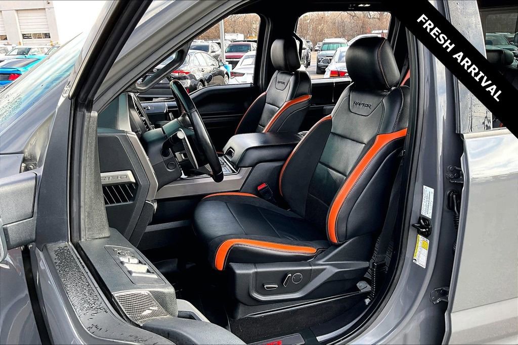 Used 2018 Ford F150 Raptor w/ Equipment Group 802A Luxury image 20