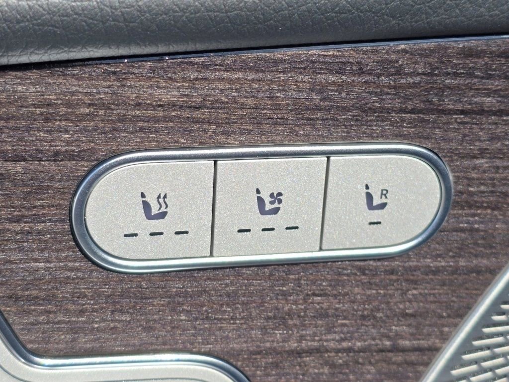 Used 2023 Mercedes-Benz GLE 350 4MATIC image 5