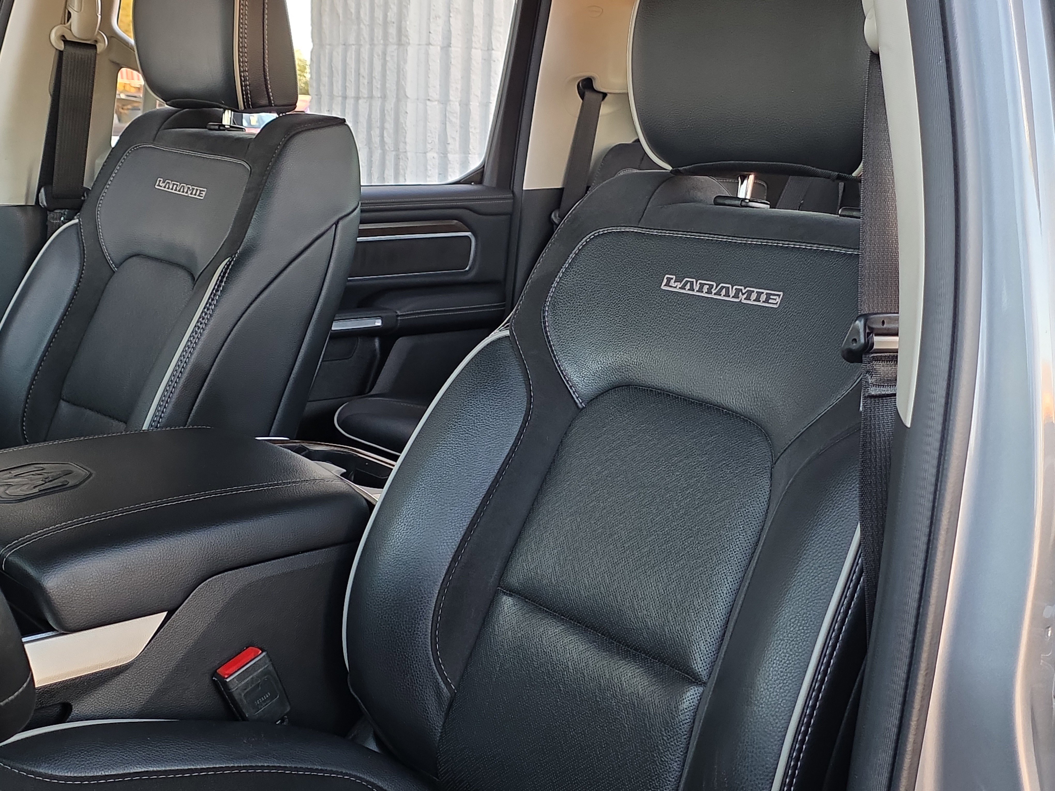 Used 2022 RAM 1500 Laramie image 13