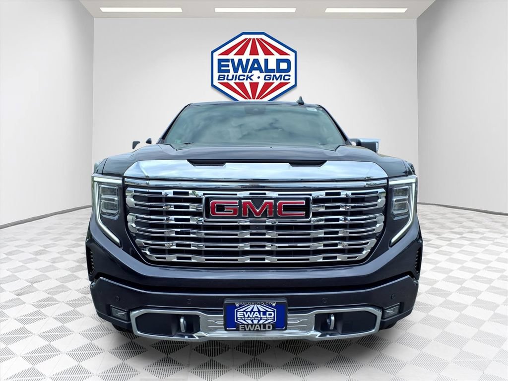 Certified 2026 GMC Sierra 1500 Denali w/ Denali Reserve Package AWD/4WD image 3