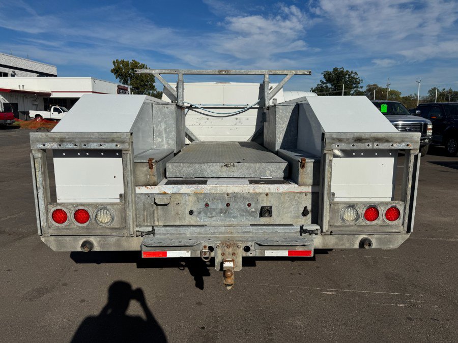 Used 2014 Ford F550 4x4 Regular Cab Super Duty image 4