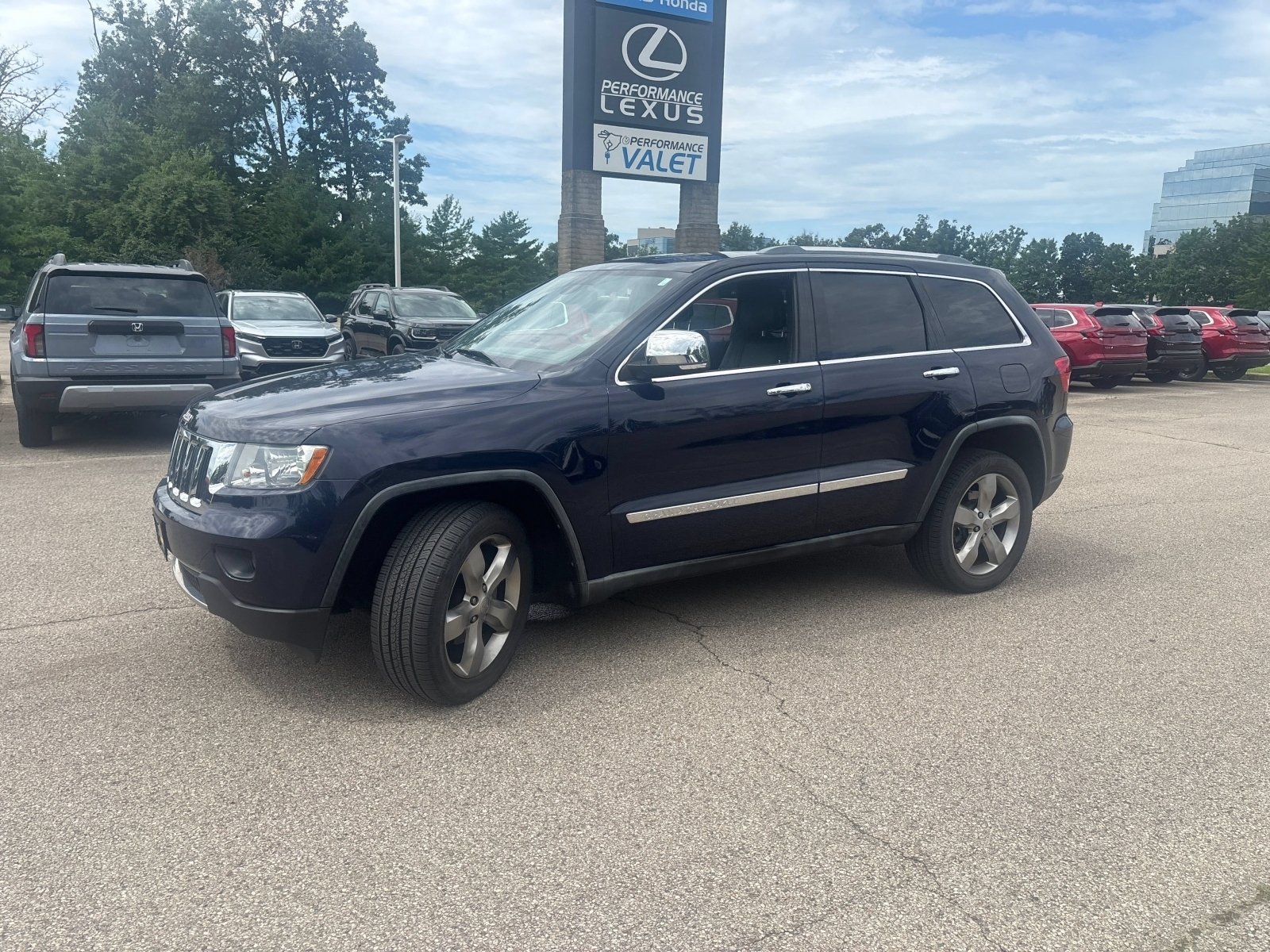 Used 2012 Jeep Grand Cherokee Limited w/ Trailer Tow Group AWD/4WD image 11