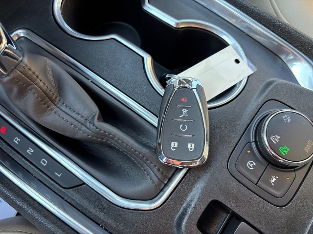 Used 2022 Chevrolet Traverse LT AWD/4WD image 9