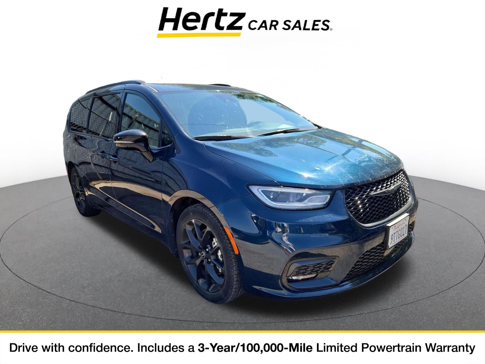 Used 2025 Chrysler Pacifica Limited FWD image 1