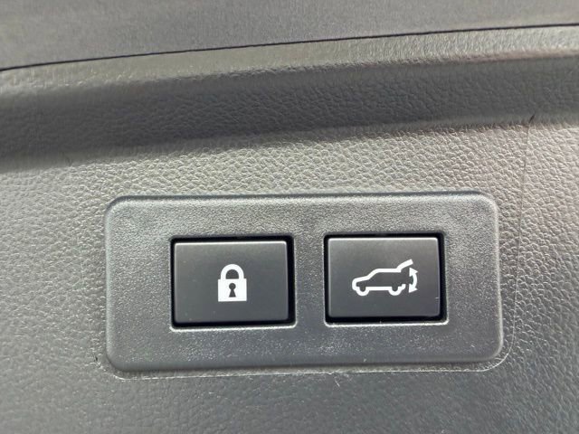 Used 2025 Subaru Outback Premium image 24