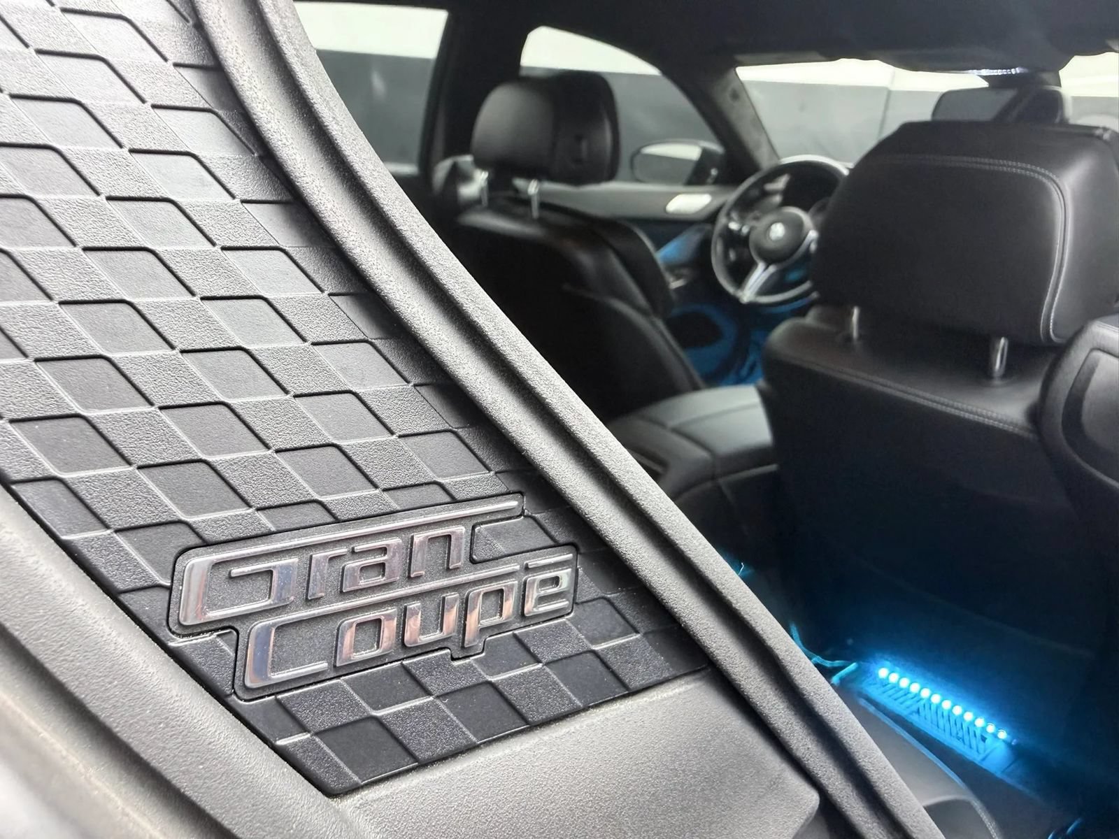 Used 2015 BMW M6 Gran Coupe RWD image 28