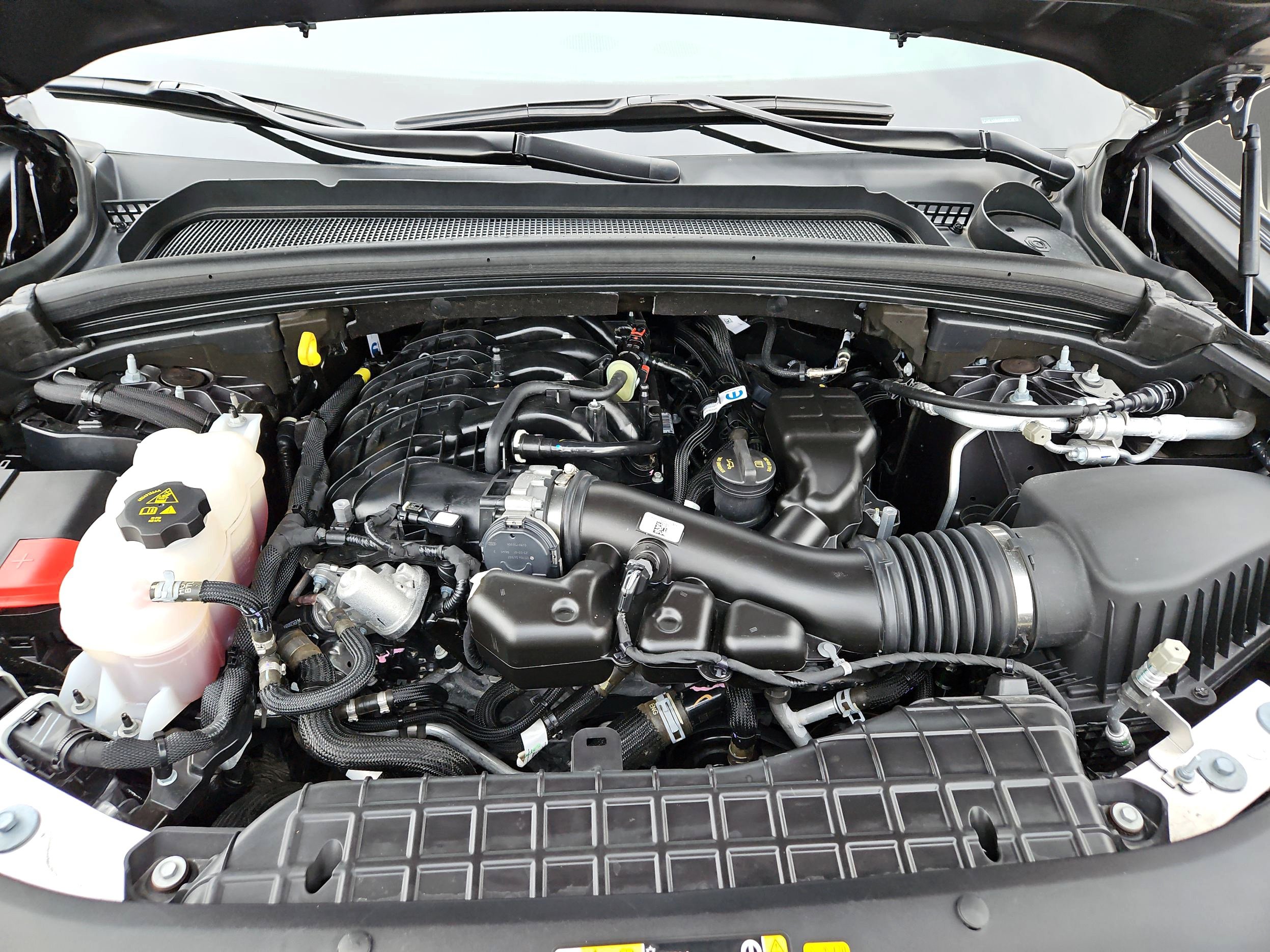 Used 2023 Jeep Grand Cherokee Limited RWD image 31