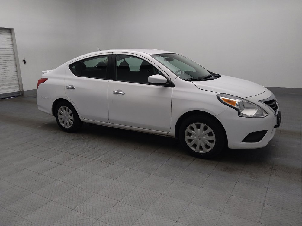 Used 2019 Nissan Versa SV FWD image 11