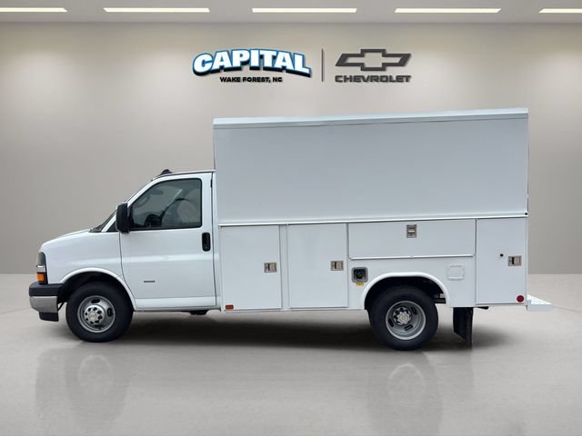 New 2025 Chevrolet Express 3500 w/ Power Convenience Package RWD image 10