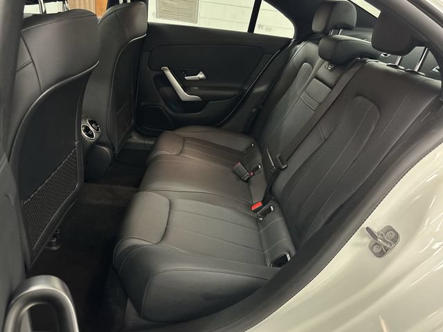 Used 2025 Mercedes-Benz CLA 250 4MATIC image 13