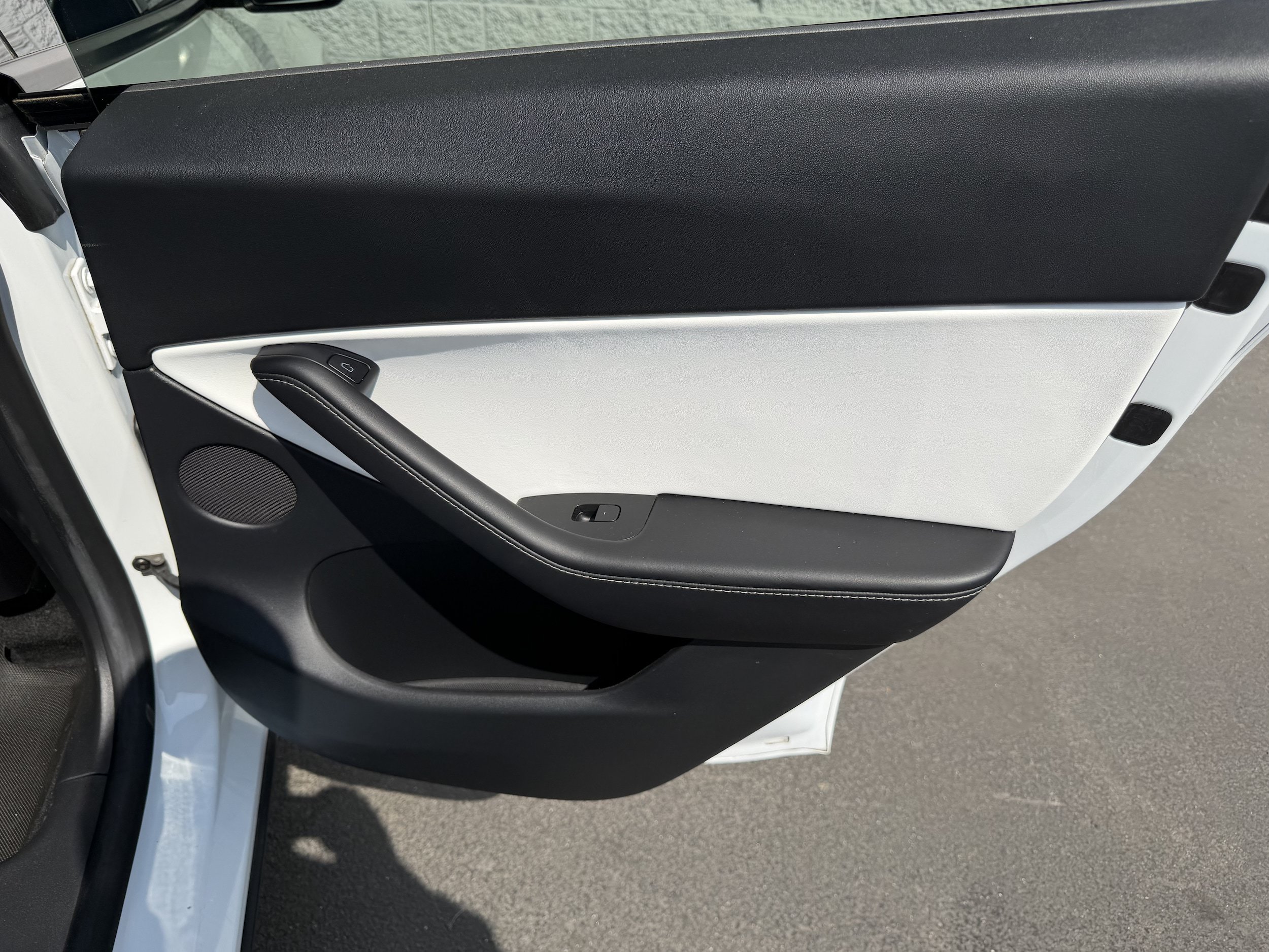 Used 2021 Tesla Model Y Long Range AWD/4WD image 26