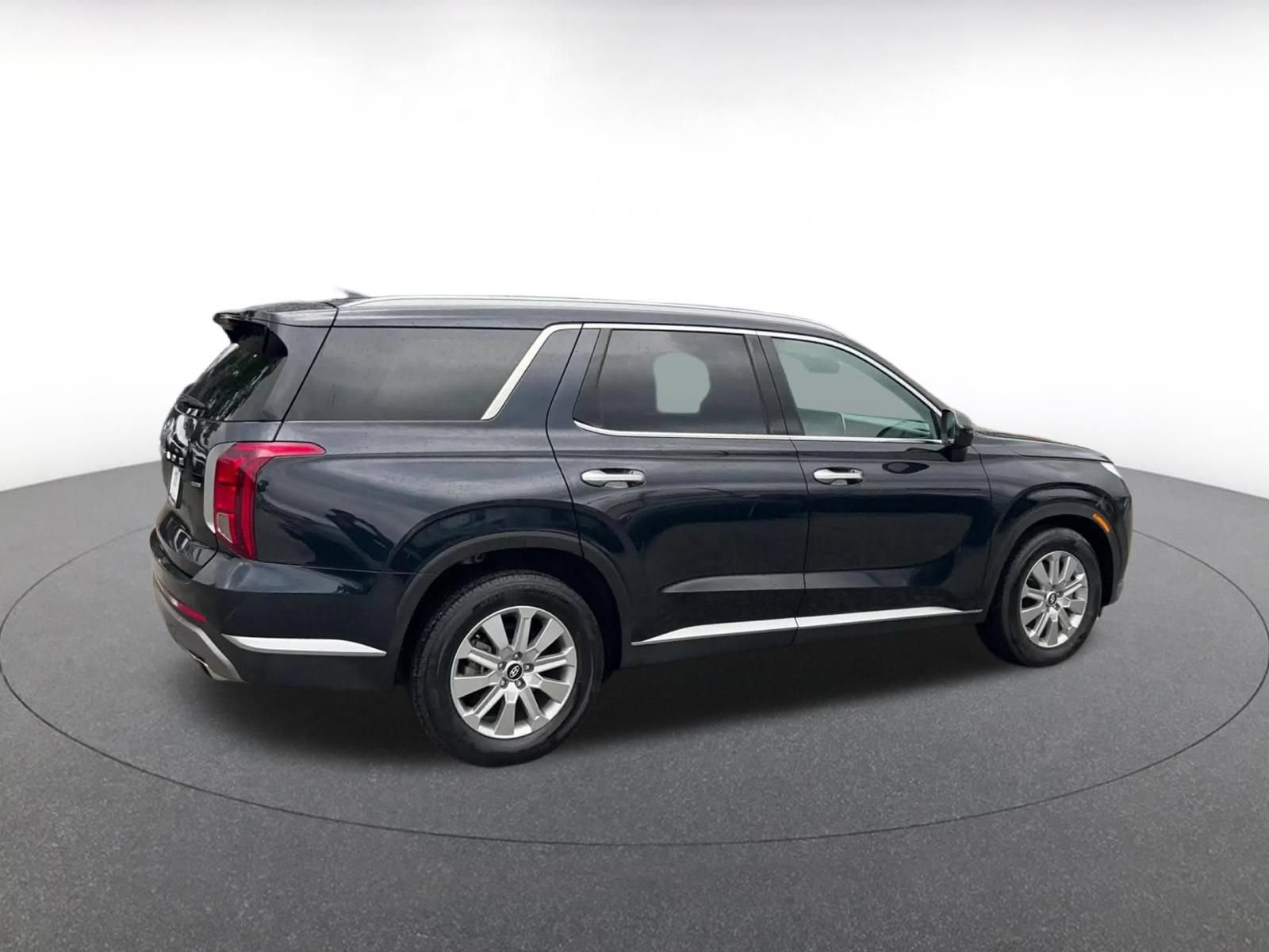 Used 2025 Hyundai Palisade SEL AWD/4WD image 14