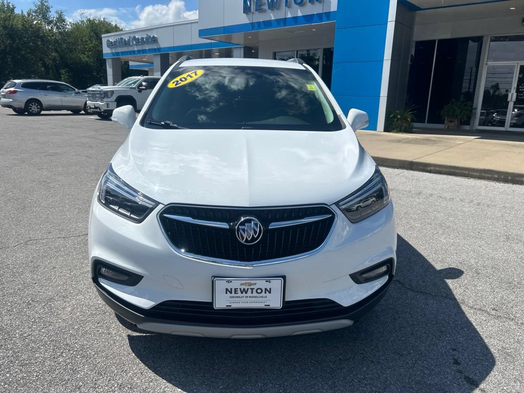 Used 2017 Buick Encore Essence FWD image 2