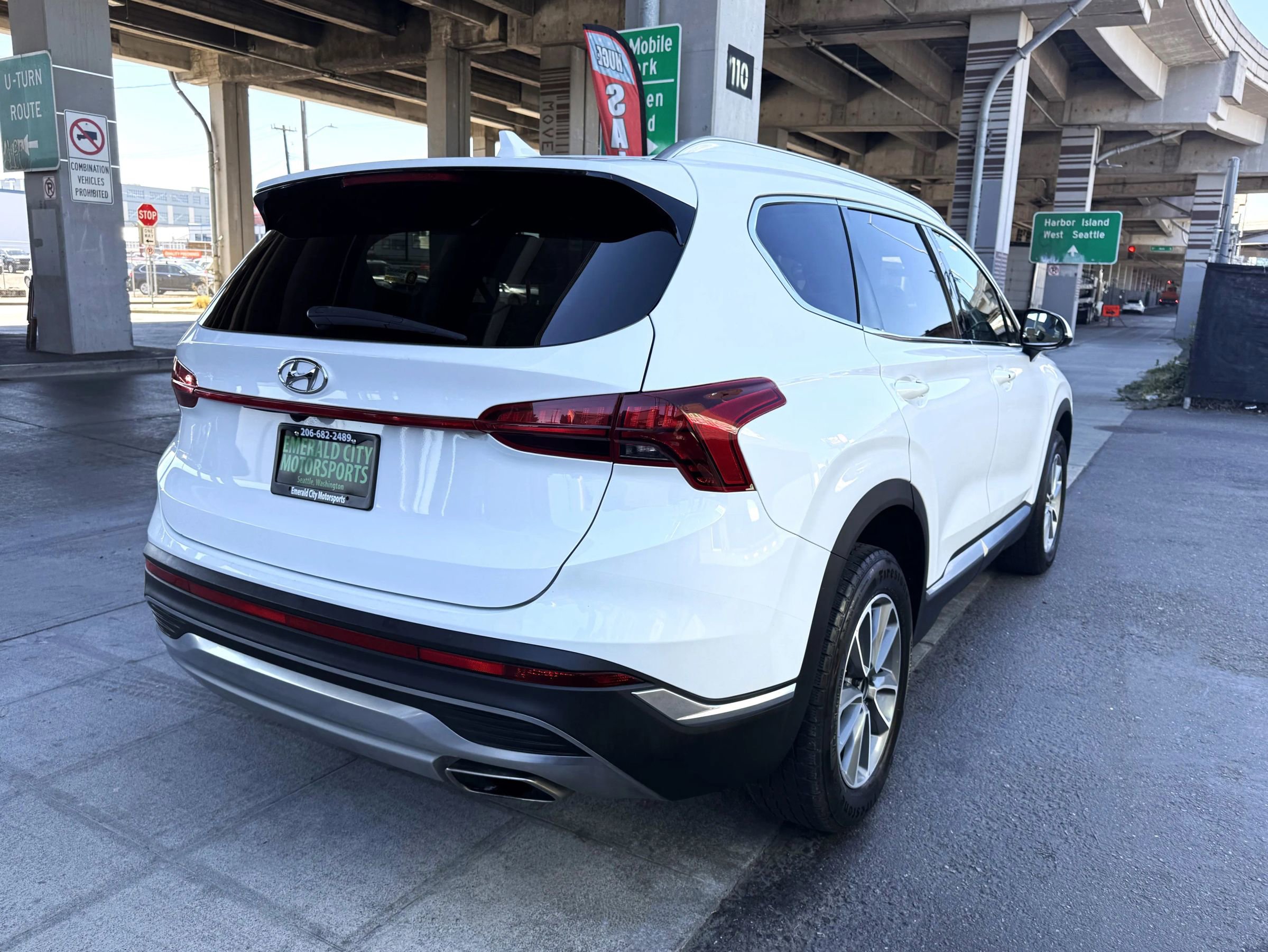 Used 2021 Hyundai Santa Fe SEL image 5