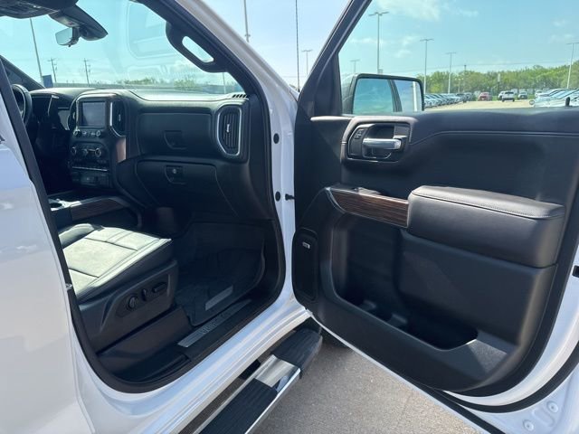 Used 2021 Chevrolet Silverado 1500 High Country w/ Technology Package AWD/4WD image 54