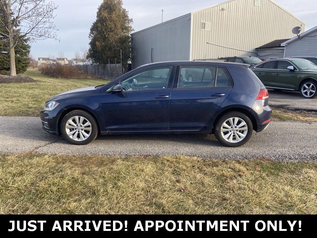 Used 2018 Volkswagen Golf SE image 2