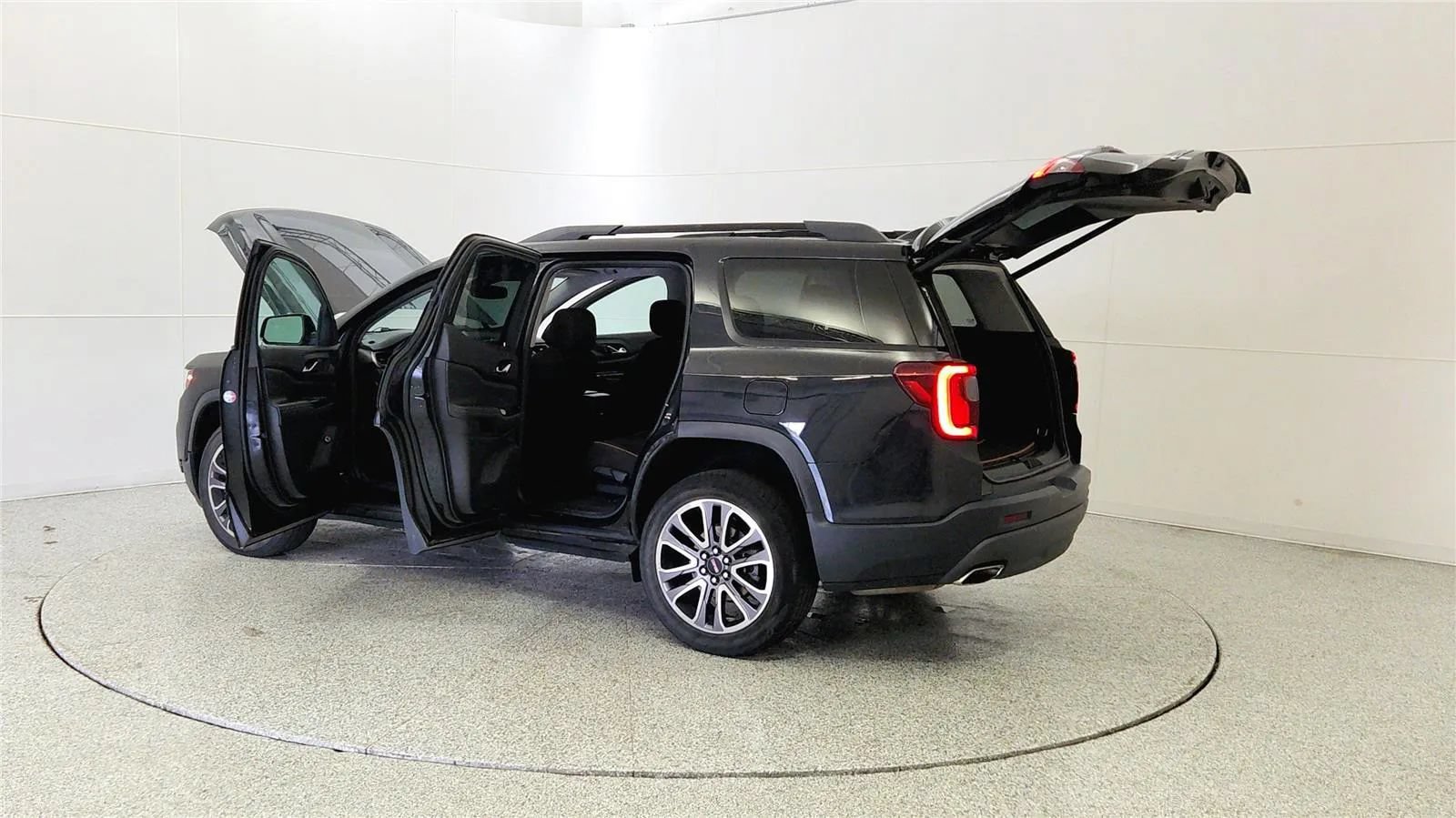 Used 2020 GMC Acadia AT4 w/ Driver Alert Package II AWD/4WD image 11