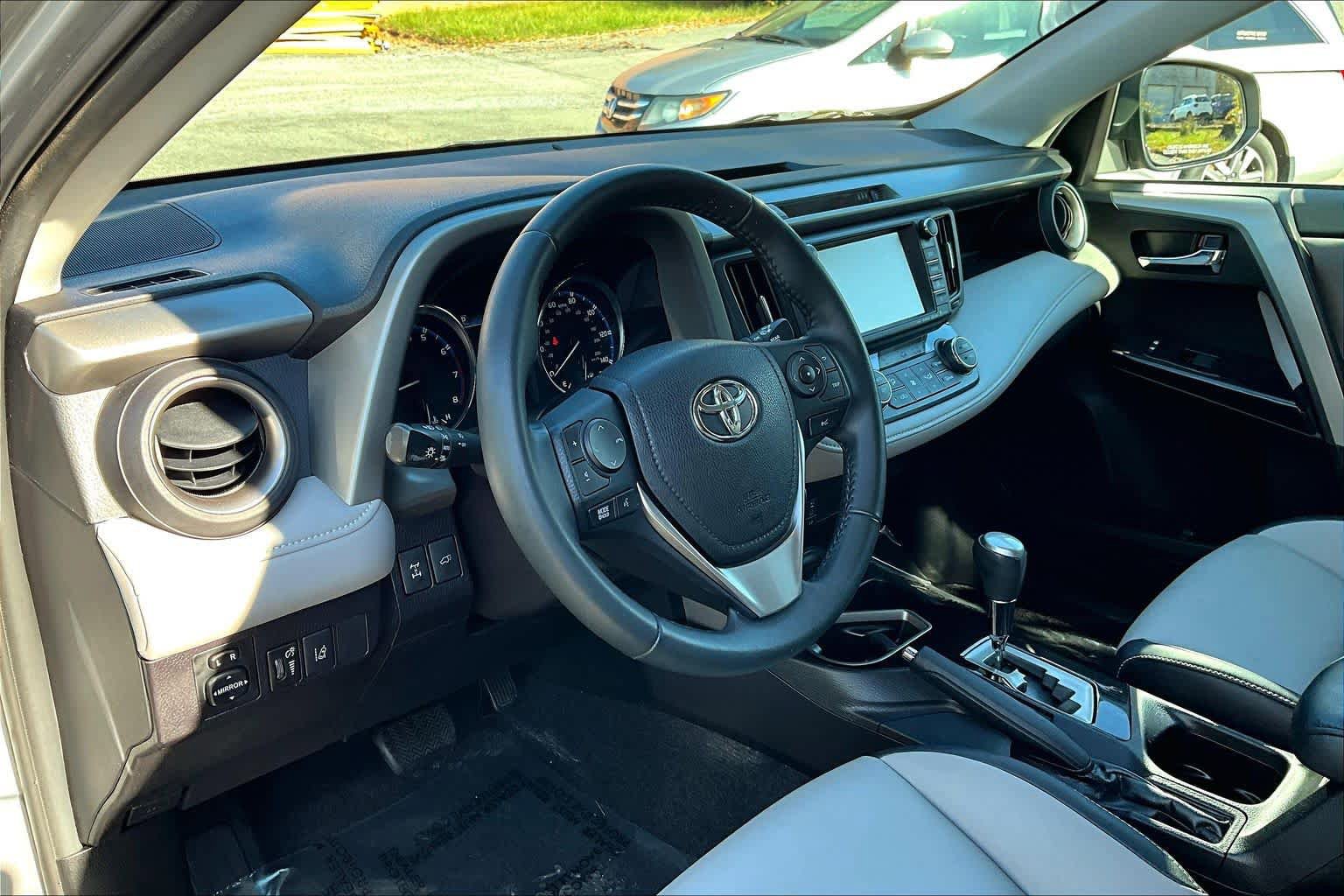 Used 2017 Toyota RAV4 Limited w/ All Weather Liner Package AWD/4WD image 17