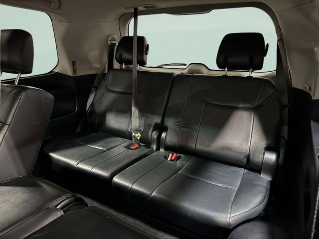 Used 2011 Lexus LX 570 4WD image 27