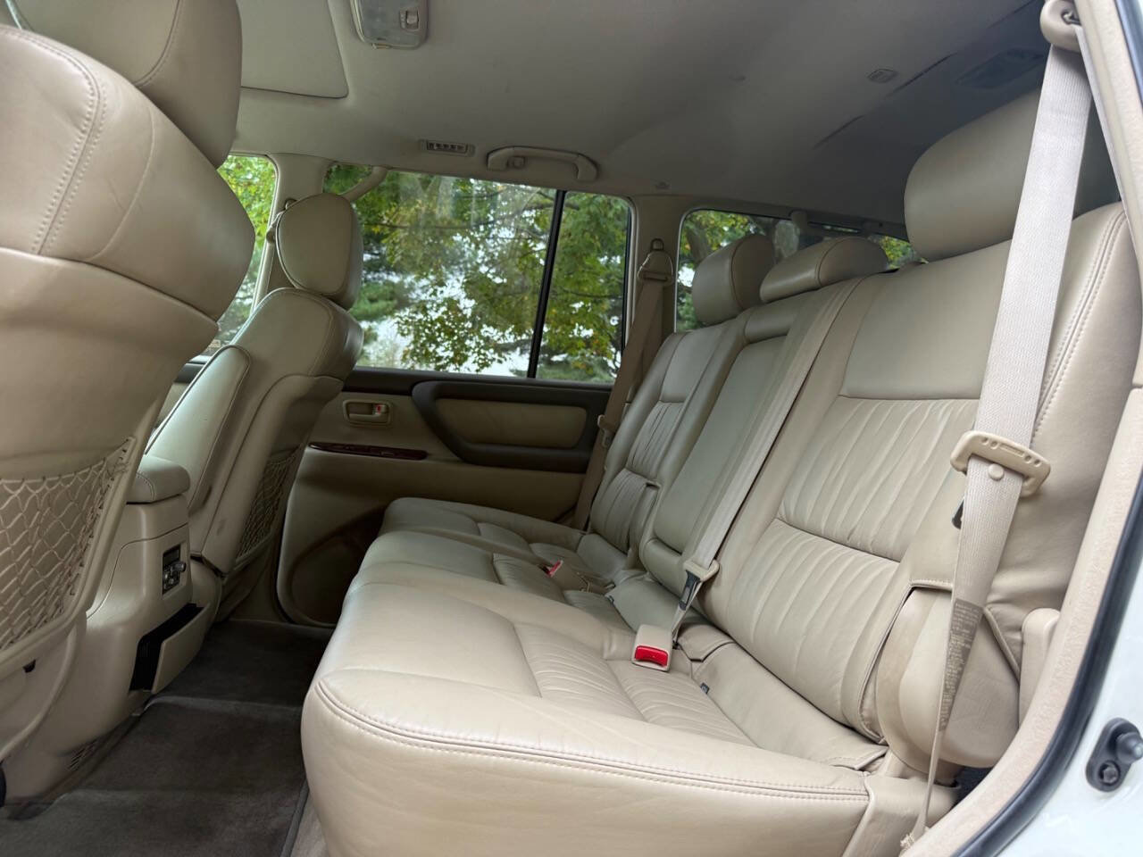 Used 2004 Toyota Land Cruiser image 50
